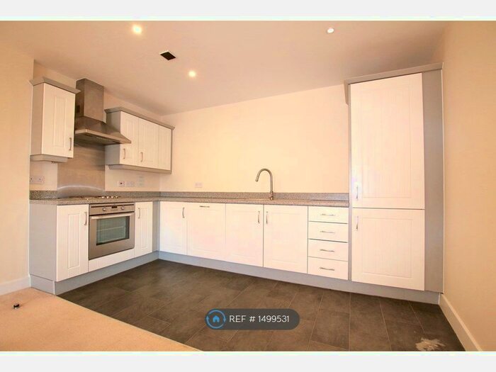 1 Bedroom Flat To Rent In Eagles Court, Wrexham, LL13