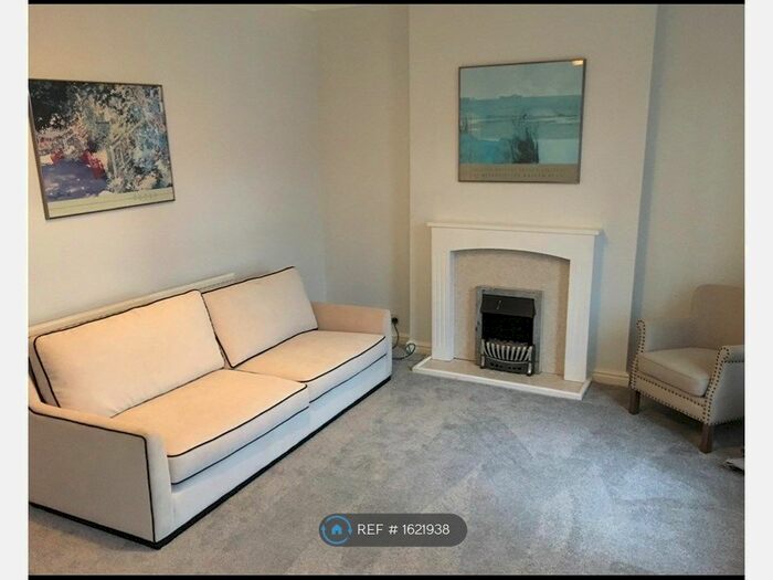 2 Bedroom Flat To Rent In Coedcae Street, Cardiff, CF11