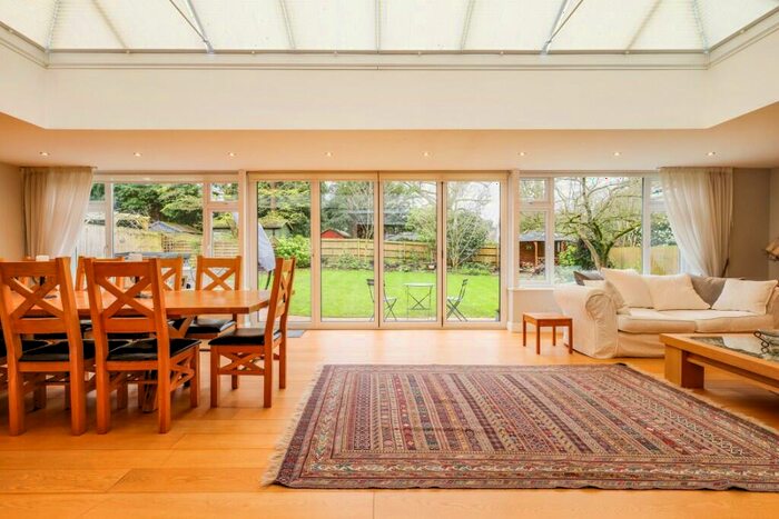 5 Bedroom Detached House For Sale In Goldenfields, Liphook, Hampshire, GU30