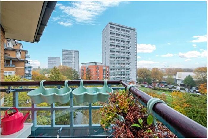 1 Bedroom Flat To Rent In Nuffield Lodge, Maida Vale, London, W9