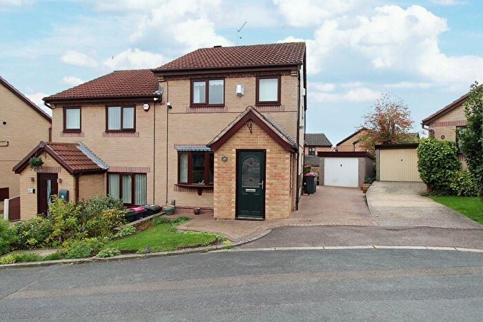 3 Bedroom Semi-Detached House For Sale In Fenton Fields, Rotherham, S61