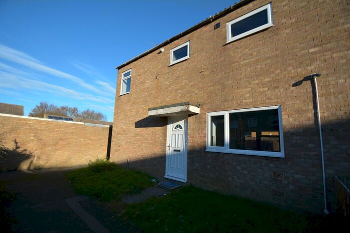 3 Bedroom End Of Terrace House To Rent In Gordon Avenue, Woodston, Peterborough, PE2