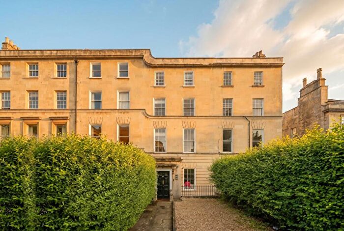 6 Bedroom Town House To Rent In Percy Place, Bath, BA1