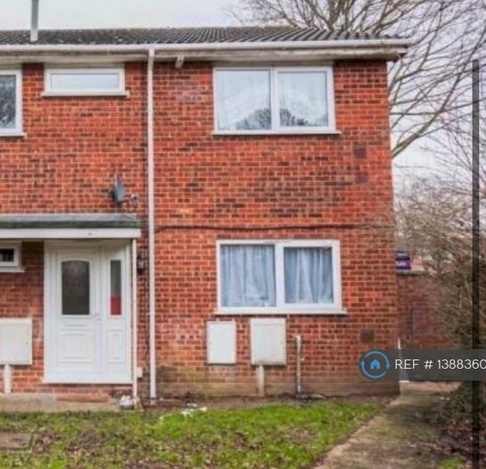 2 Bedroom Flat To Rent In Cromarty Court, Bletchley, MK3