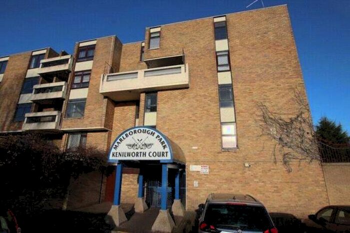 2 Bedroom Flat To Rent In Kenilworth Court, Washington, NE37