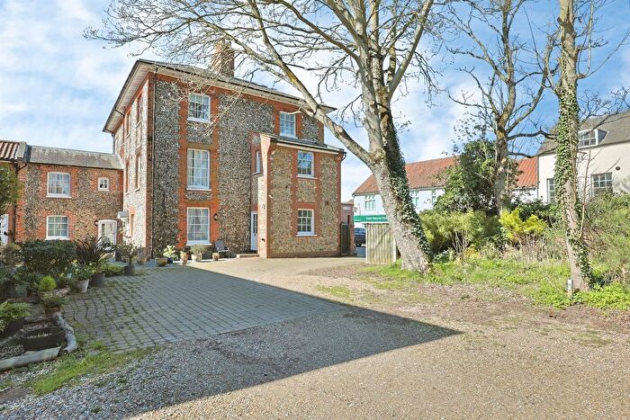 2 Bedroom Flat For Sale In Norwich Street, Dereham, NR19