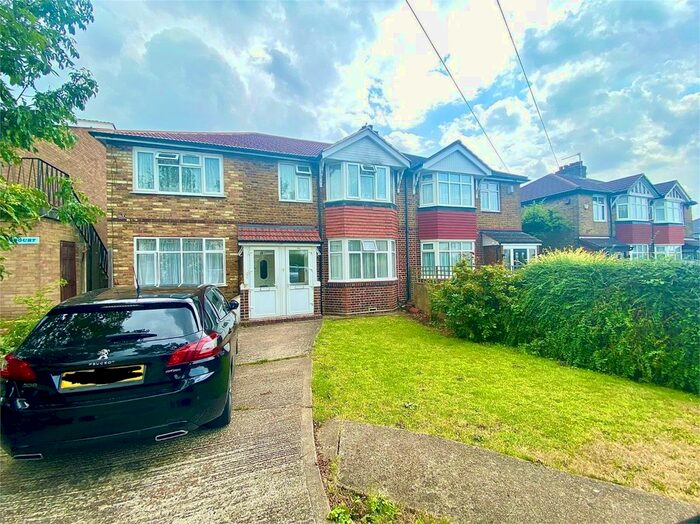 2 Bedroom Maisonette To Rent In Pole Hill Road, Hillingdon, Greater London, UB10
