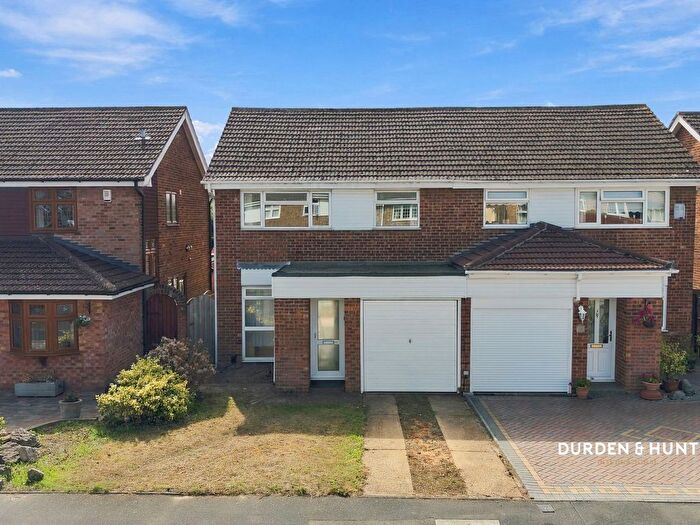 3 Bedroom Semi-Detached House For Sale In Veny Crescent, Hornchurch, RM12