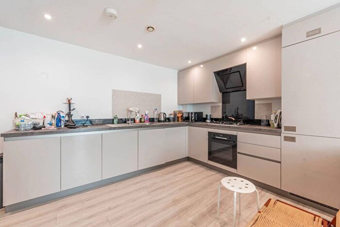 3 Bedroom Flat To Rent In High Street, Harrow, HA3