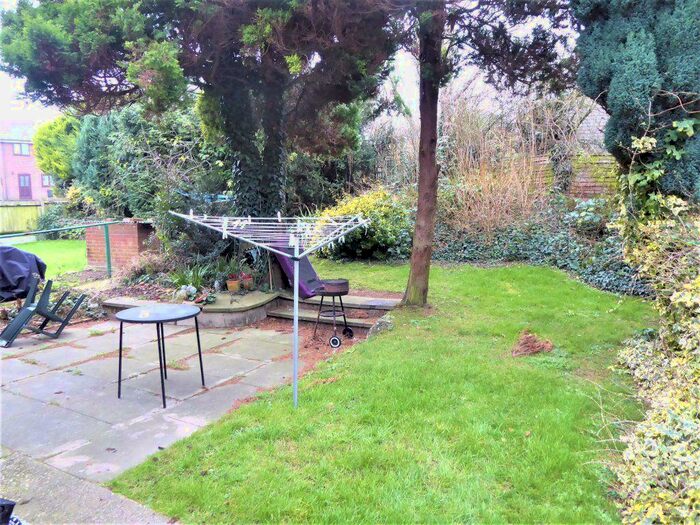1 Bedroom Flat To Rent In Roseacre Close, Canterbury, CT2