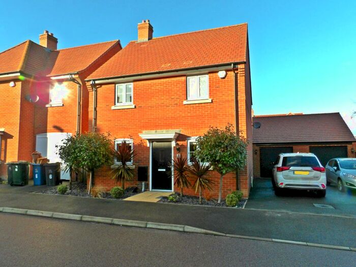 3 Bedroom House To Rent In Southfield Grove, Bingham, NG13