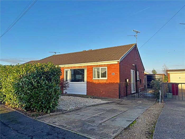 2 Bedroom Bungalow To Rent In Blackthorn Close, Scunthorpe, Lincolnshire, DN15