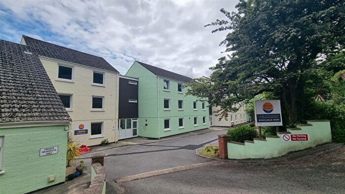 2 Bedroom Flat To Rent In Haven Court, Little Haven, Haverfordwest, SA62