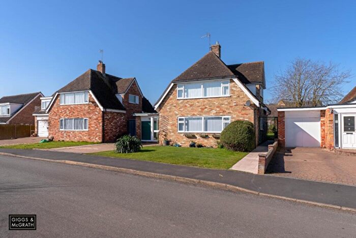 4 Bedroom Detached House For Sale In The Furlongs, Needingworth, St. Ives, Cambridgeshire, PE27
