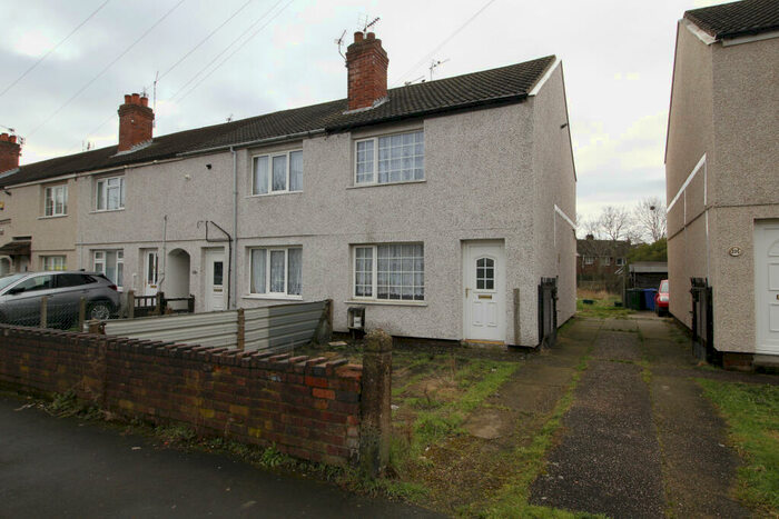 2 Bedroom End Of Terrace House To Rent In The Crescent, Doncaster, DN7