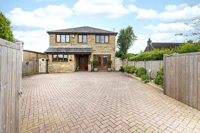 5 Bedroom Detached House For Sale In Dewsbury Road, Rastrick, Brighouse, HD6