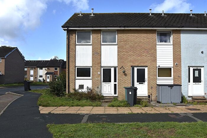 2 Bedroom Semi-Detached House To Rent In Alvington Manor View, Carisbrooke, PO30