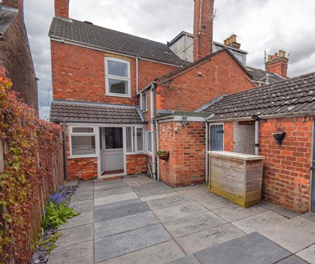 3 Bedroom End Of Terrace House For Sale In Newmarket, Louth, LN11