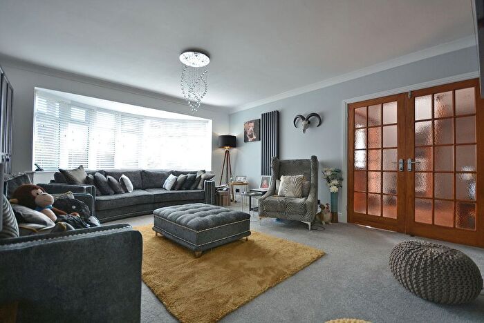4 Bedroom Detached House For Sale In Station Road, Sutton-In-Ashfield, NG17