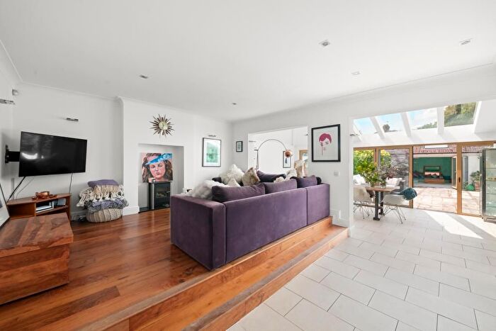 5 Bedroom Detached House For Sale In Boston Gardens, Hanwell, London, W7