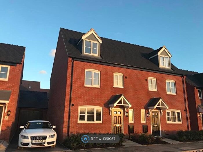 4 Bedroom Semi-Detached House To Rent In Mitford Road, Boulton Moor, Derby, DE24