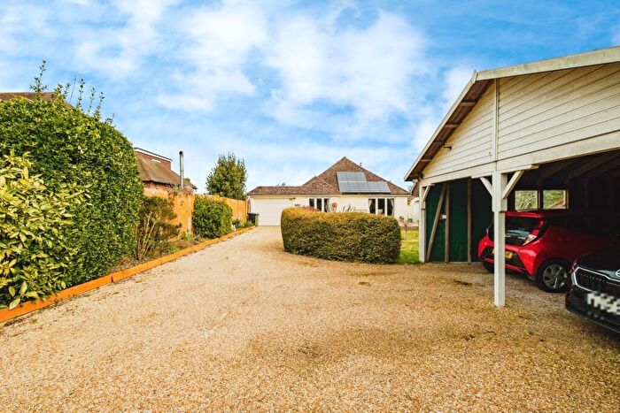 3 Bedroom Detached Bungalow For Sale In Babsham Lane, Bognor Regis, PO21