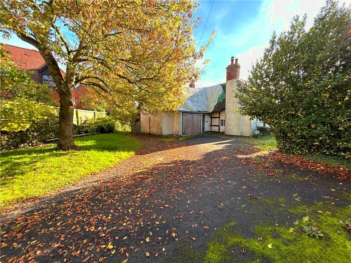 2 Bedroom Detached House For Sale In Tewkesbury Road, Eckington, Pershore, WR10