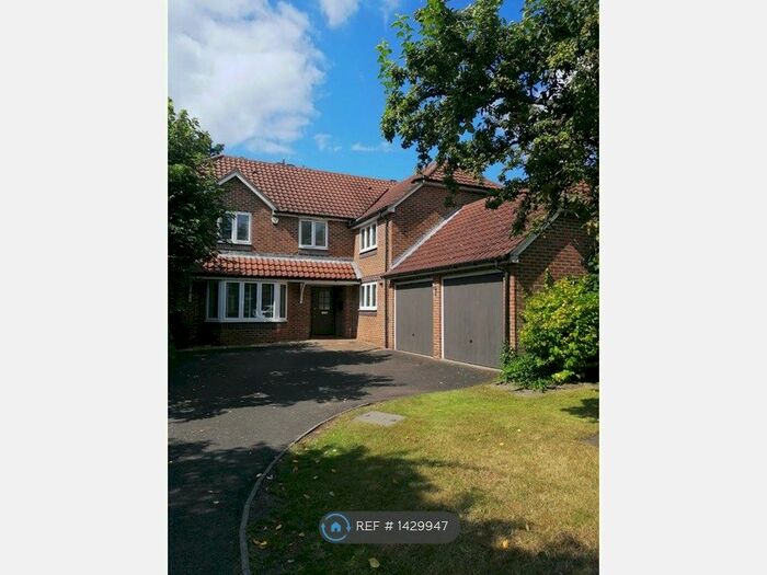 6 Bedroom Detached House To Rent In Heath Park Drive, Bromley, BR1