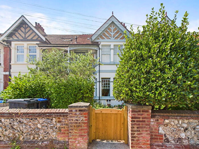 1 Bedroom Flat For Sale In St. Georges Road, Worthing, BN11