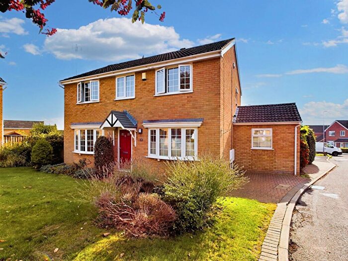 4 Bedroom Detached House For Sale In Keats Drive, Towcester, NN12