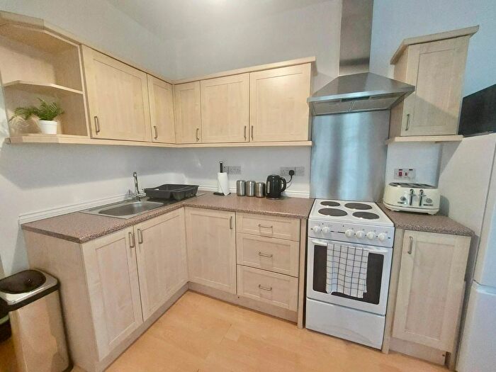 Studio To Rent In Firswood, Oak Hill Road, Torquay, TQ1