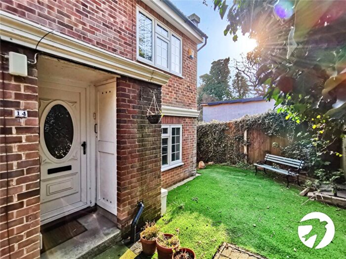 1 Bedroom Maisonette To Rent In Wynford Place, Grosvenor Road, Belvedere, DA17