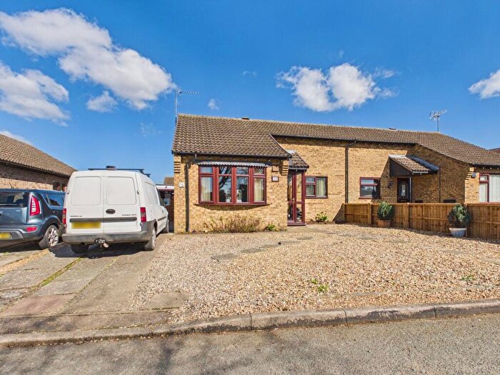 2 Bedroom Detached Bungalow For Sale In Grimshoe Road, Downham Market, PE38