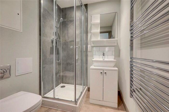 Apartment To Rent In Brenchley House, - Week Street, Maidstone, Kent, ME14