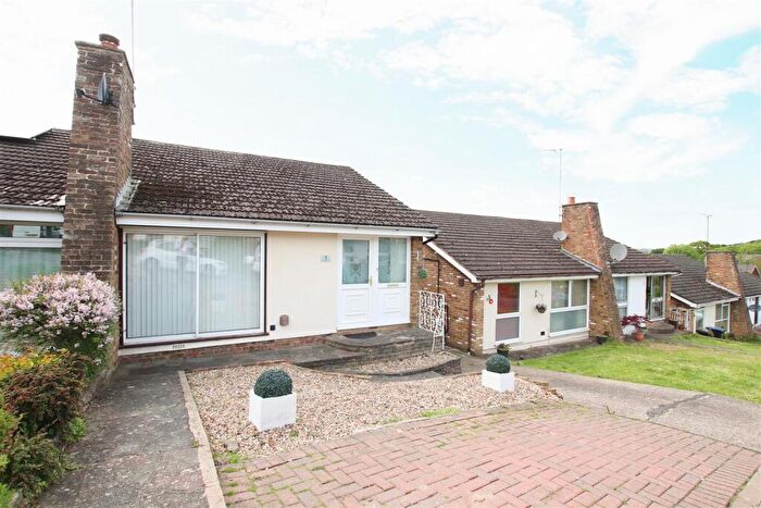 2 Bedroom Bungalow To Rent In Valley Fields Crescent, Enfield, EN2
