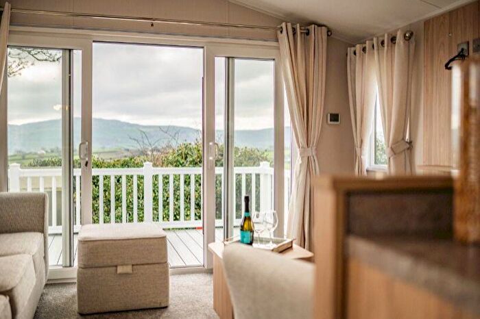 3 Bedroom Caravan For Sale In Three Bed Willerby Manor ( X ), Bryn Defaid Holiday Park, Trawscoed Rd, Llysfaen, Conwy, LL29