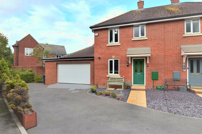 3 Bedroom Semi-Detached House To Rent In Bulford Close, Hucclecote, Gloucester, Gloucestershire, GL3
