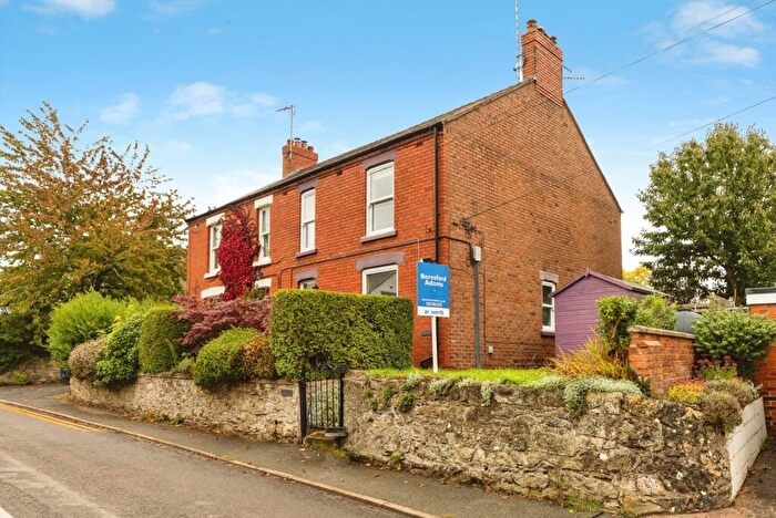 3 Bedroom Semi-Detached House For Sale In Cymau, Wrexham, Flintshire, LL11
