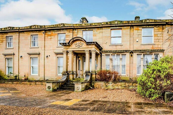 1 Bedroom Flat To Rent In Moorside Avenue, Crosland Moor, Huddersfield, HD4