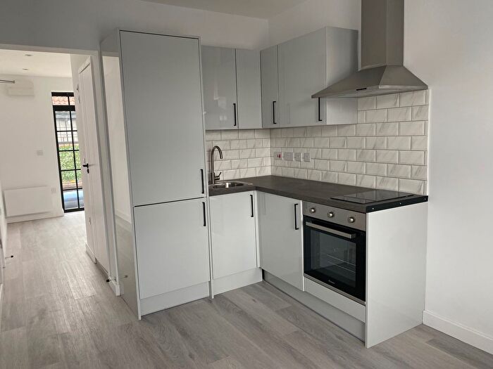 1 Bedroom Flat To Rent In High Road, London, N17
