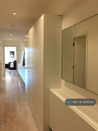 1 Bedroom Flat To Rent In Gilbey House, London, NW1
