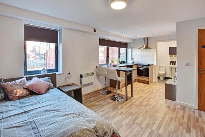 1 Bedroom Flat To Rent In Trinity Hall, Flat, LS6
