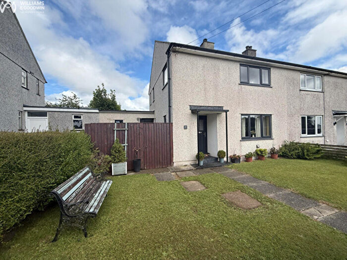 3 Bedroom Semi-Detached House For Sale In Talwrn, Llangefni, Anglesey, LL77
