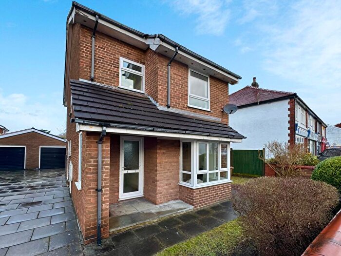 3 Bedroom Detached House For Sale In Liverpool Road, Birkdale, Southport, PR8