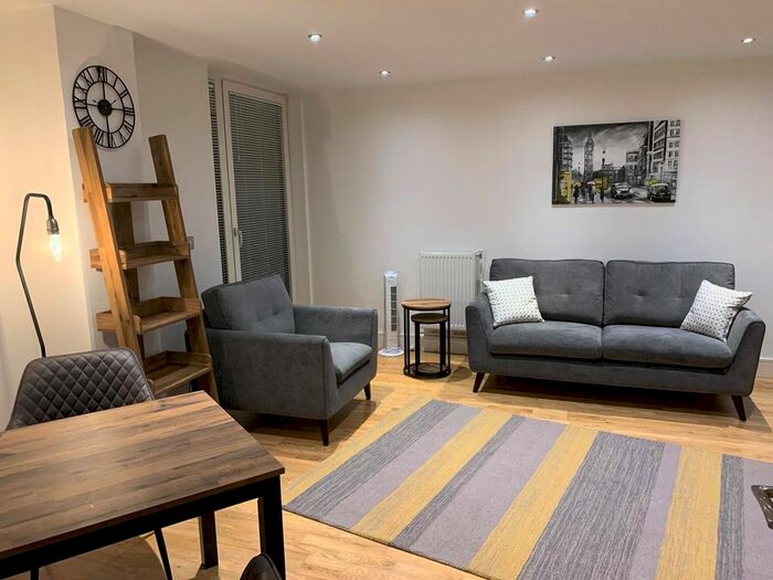 1 Bedroom Flat To Rent In Beacon Point, Dowells Street, New Capital Quay, London, SE10