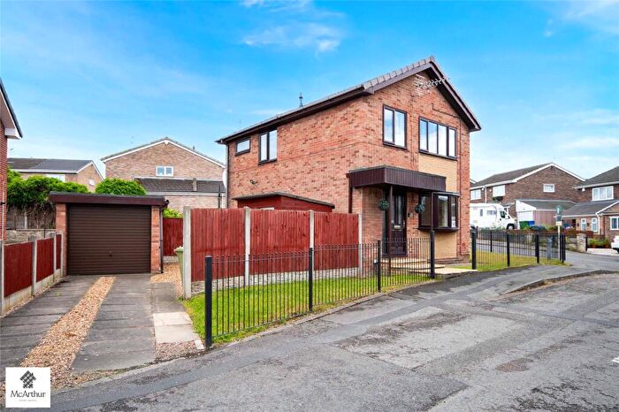 3 Bedroom Detached House For Sale In Saxon Way, Harwoth And Bircotes, Doncaster, South Yorkshire, DN11