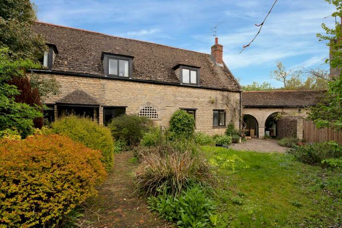 3 Bedroom Character Property For Sale In Main Street, Ufford, Stamford, PE9
