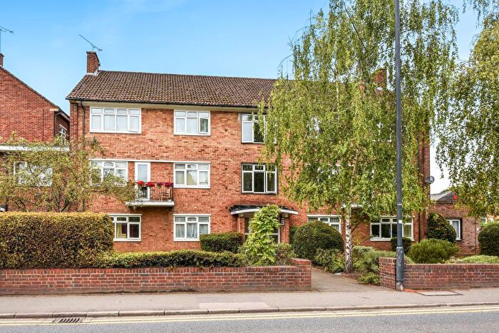3 Bedroom Apartment To Rent In Maidenhead, Berkshire, SL6