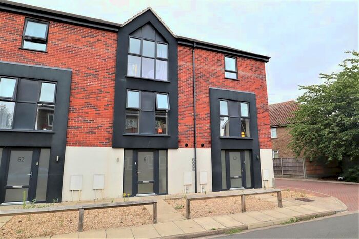 4 Bedroom Terraced House To Rent In St. Botolphs Crescent, Lincoln, LN5