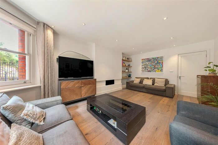 3 Bedroom Flat To Rent In St. Marys Mansions, St. Marys Terrace, London, W2